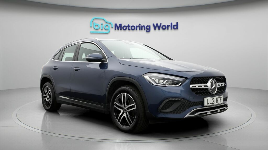 Mercedes-Benz GLA Class Sport Blue