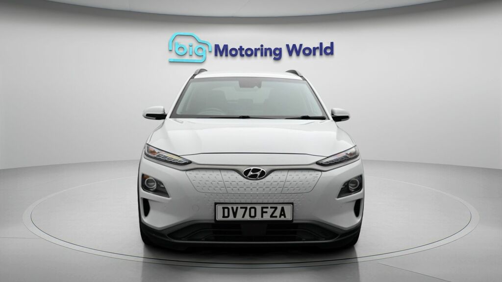 Hyundai Kona Premium Se DV70FZA White #2