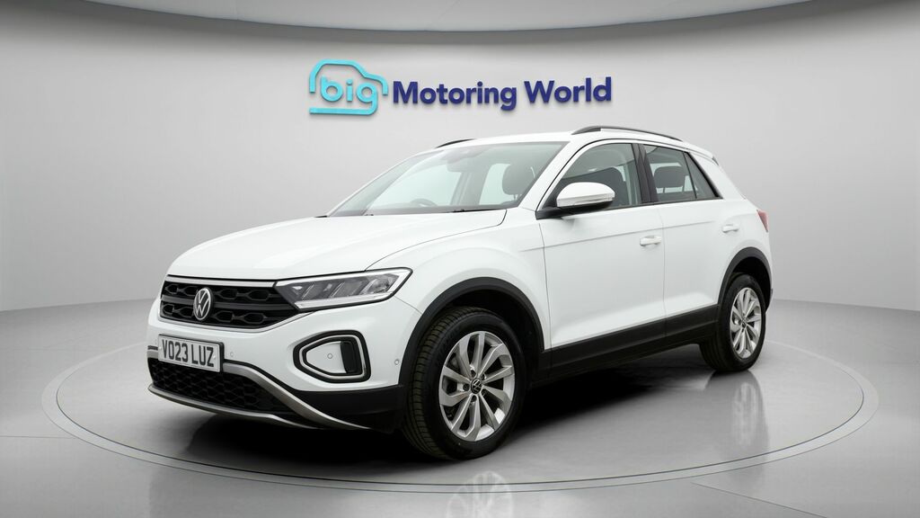 Volkswagen T-Roc Life VO23LUZ White #3