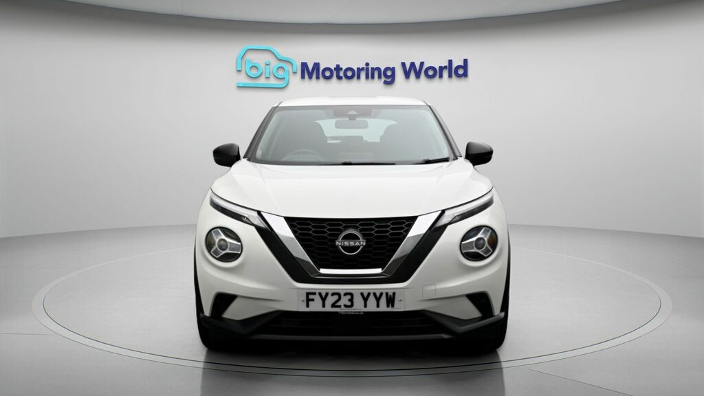 Nissan Juke Acenta White #2