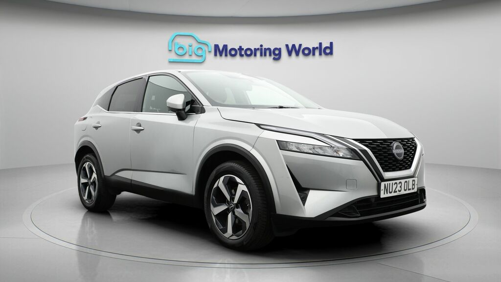Nissan Qashqai N-connecta NU23OLB Silver