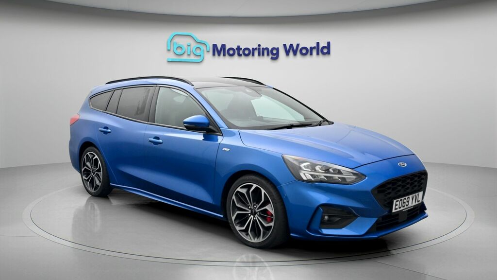 Ford Focus St-line X EO69YVL Blue