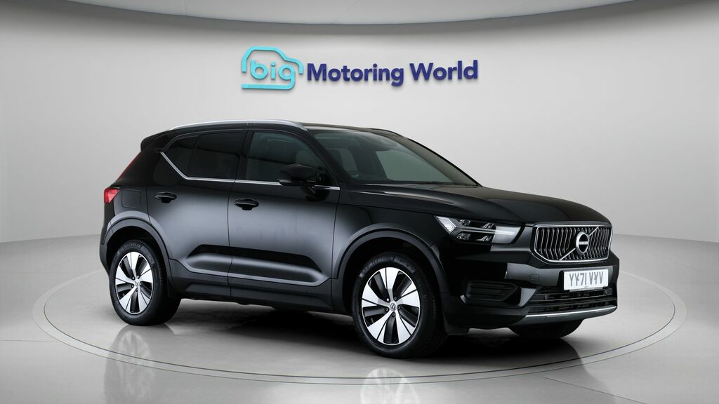 Volvo XC40 Core Black