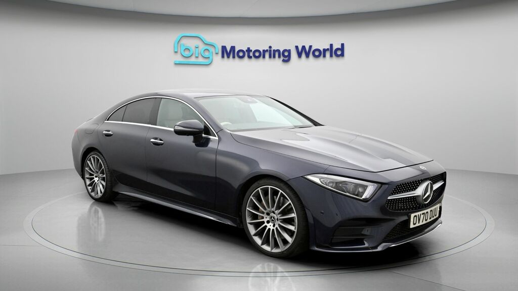 Mercedes-Benz CLS Amg Line Blue