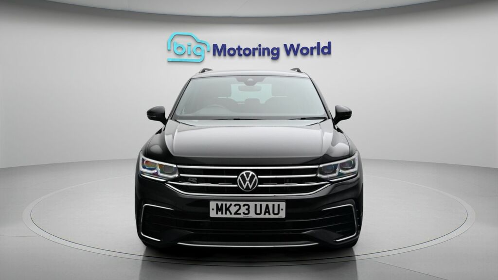Volkswagen Tiguan R-line MK23UAU Black #2