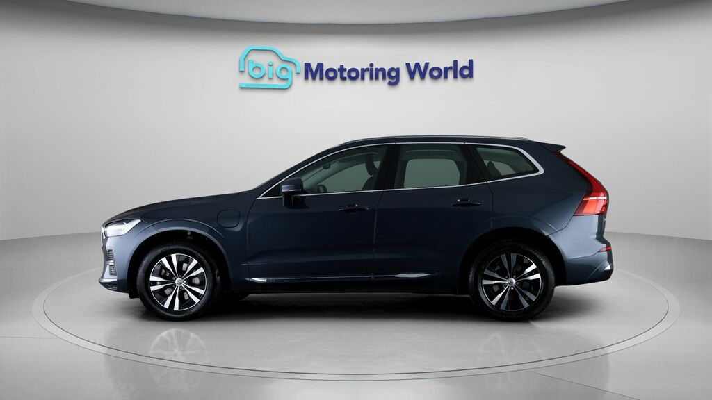 Volvo XC60 Core YM72LNW Blue #4
