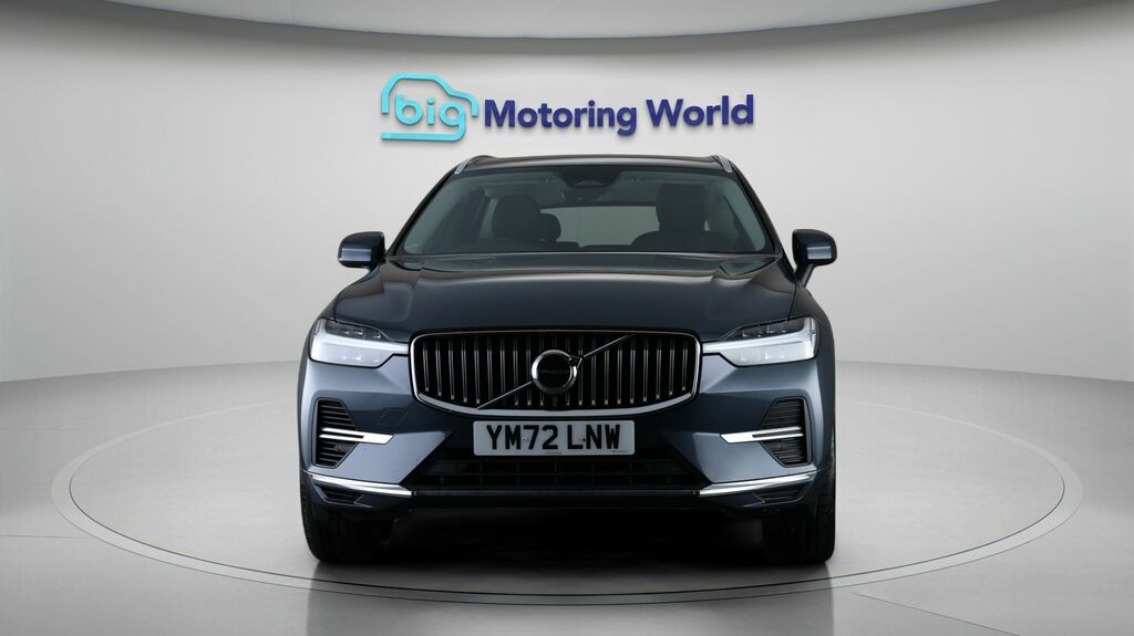 Volvo XC60 Core YM72LNW Blue #2