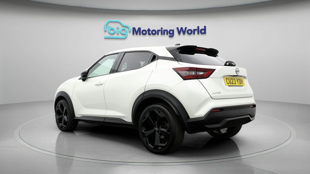 Nissan Juke Tekna White #5