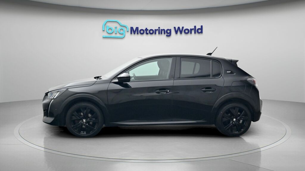 Peugeot 208 Gt Black #4