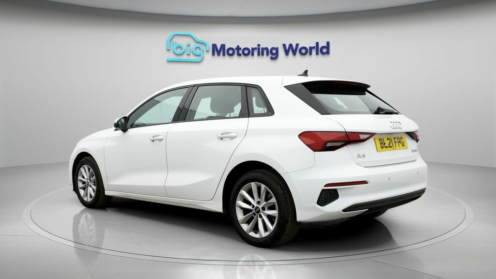 Audi A3 Technik White #5