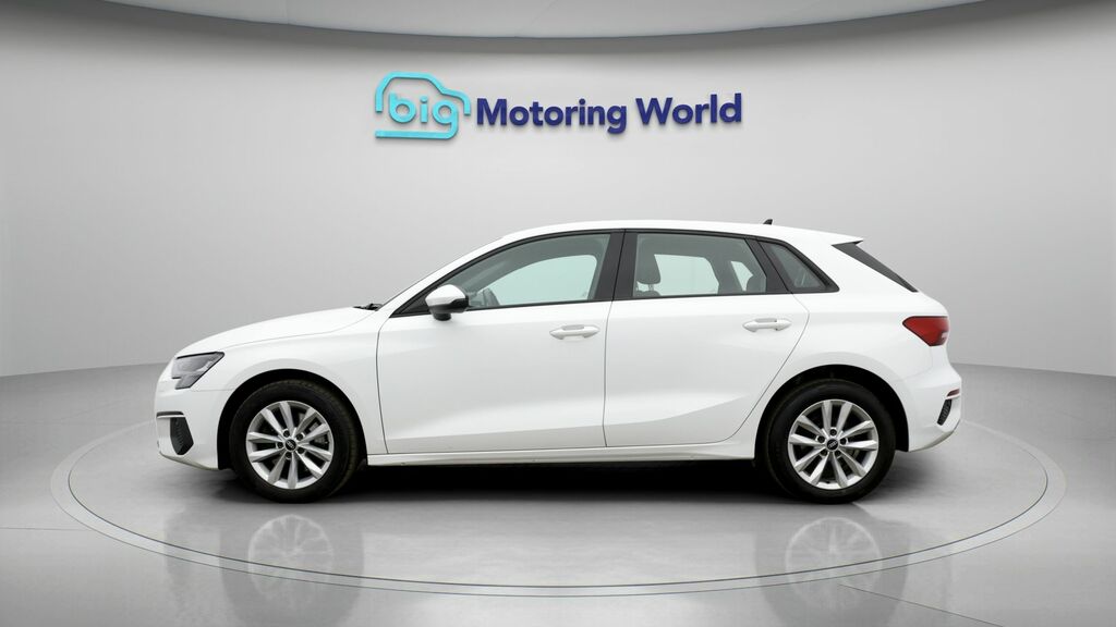Audi A3 Technik White #4