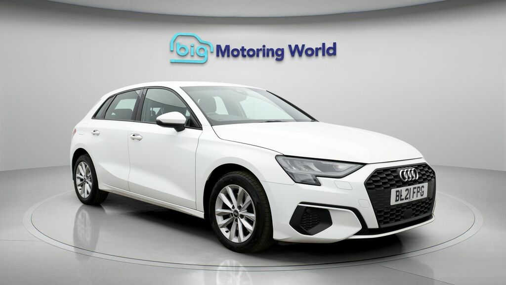 Audi A3 Technik White