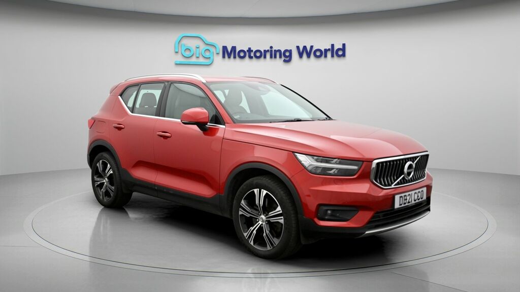 Volvo XC40 Inscription Pro Red