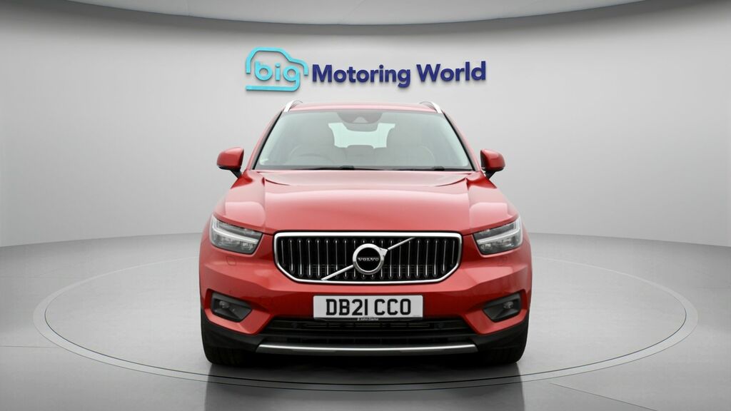 Volvo XC40 Inscription Pro DB21CCO Red #2