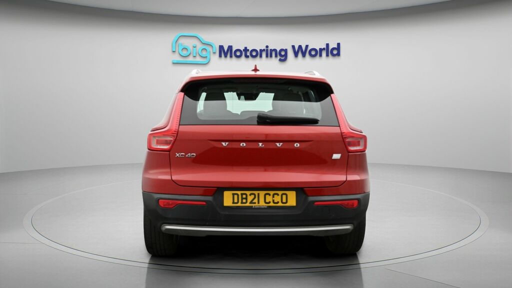 Volvo XC40 Inscription Pro DB21CCO Red #6