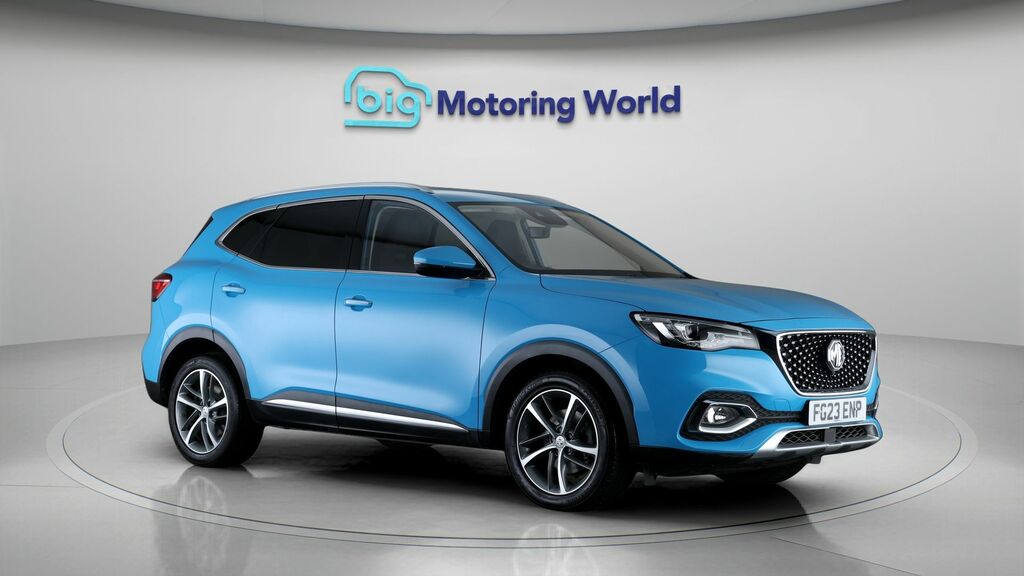 MG HS Exclusive FG23ENP Blue