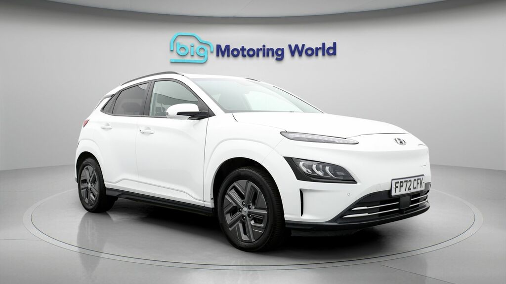 Hyundai Kona Premium White