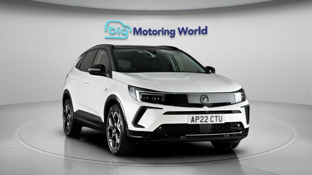 Vauxhall Grandland Ultimate White #2