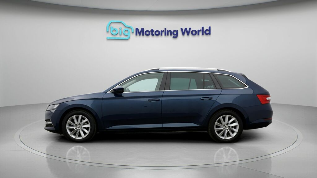 Skoda Superb Se Technology FG71UXA Blue #4