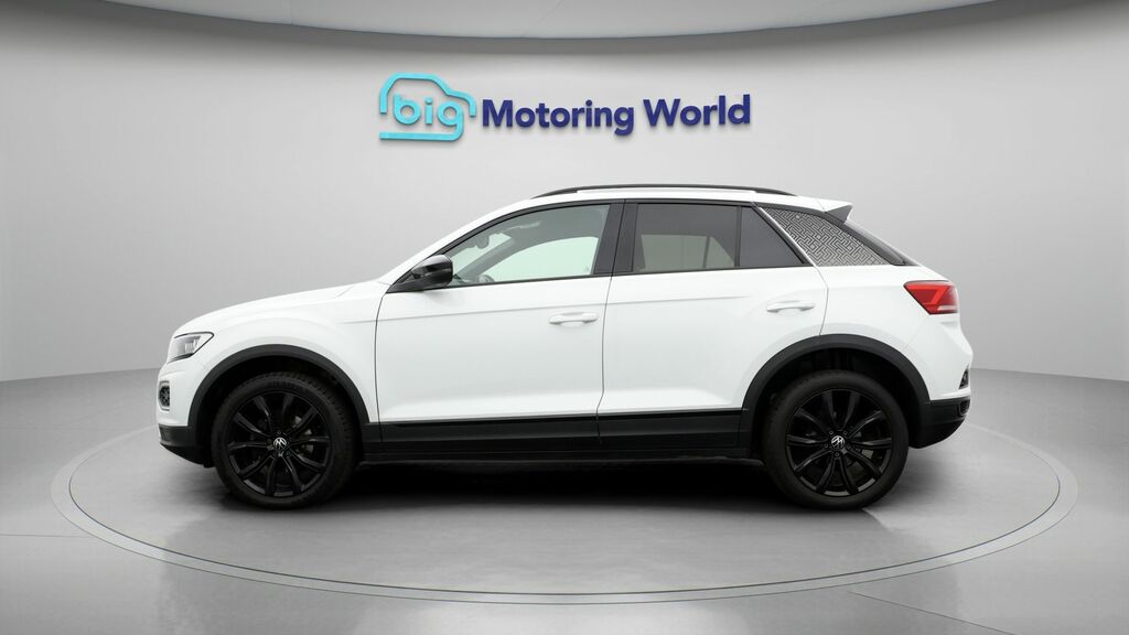 Volkswagen T-Roc Black Edition DE21UBC White #4