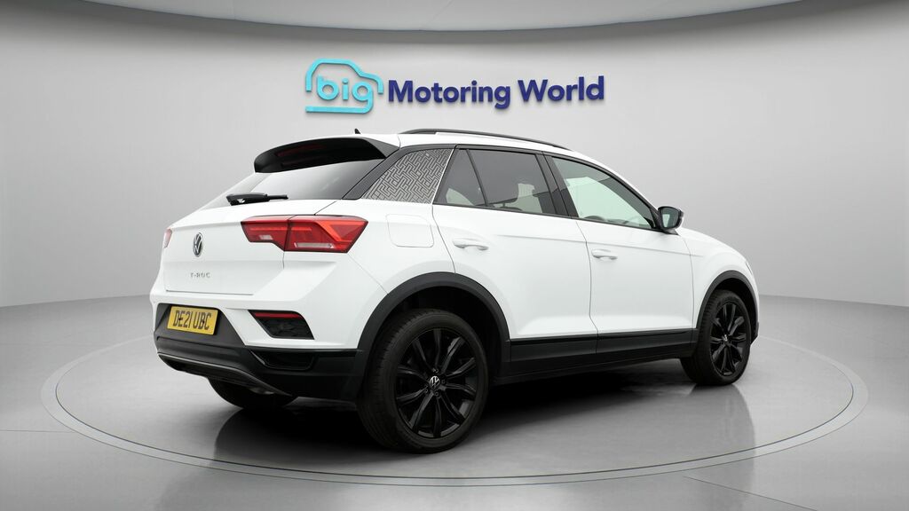 Volkswagen T-Roc Black Edition DE21UBC White #6