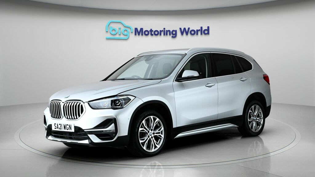 BMW X1 Xline Silver #3