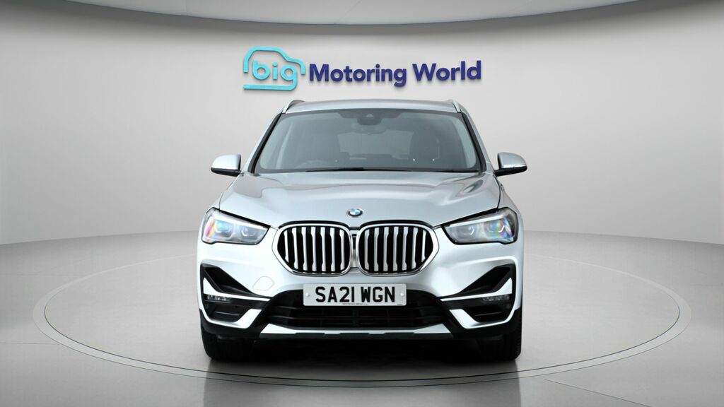 BMW X1 Xline Silver #2