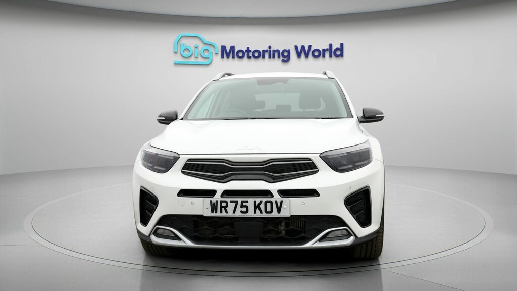 Kia Stonic Gt-line S White #2