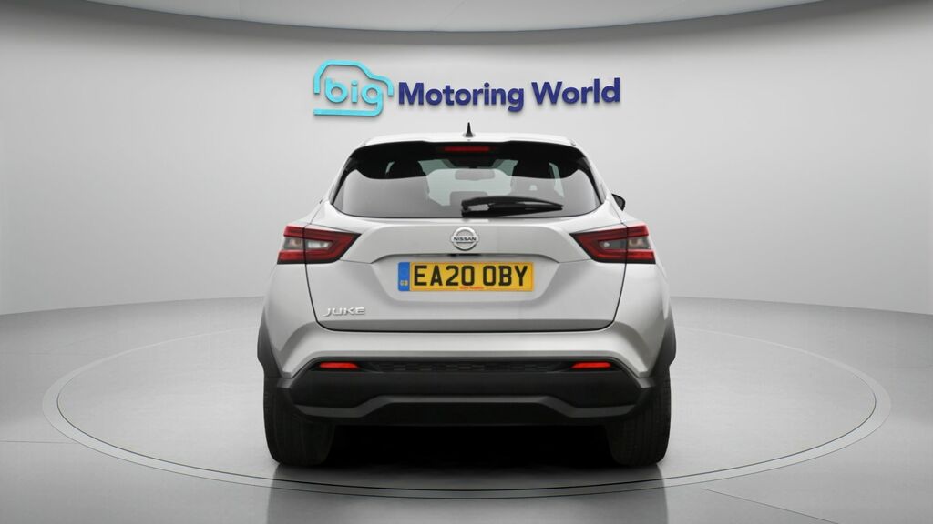 Nissan Juke Tekna Silver #5