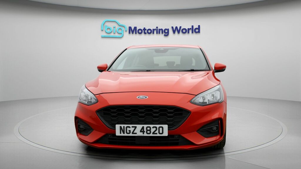 Ford Focus St-line X NGZ4820 Red #2