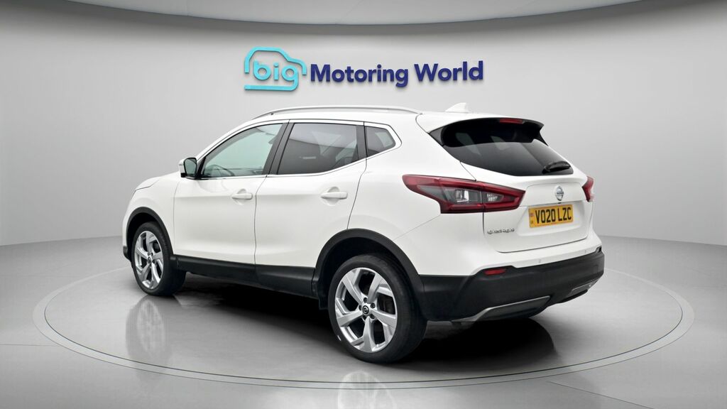 Nissan Qashqai Tekna White #5