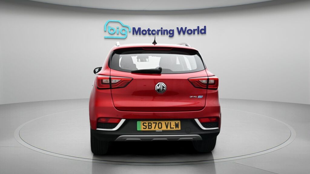MG ZS Exclusive Red #6