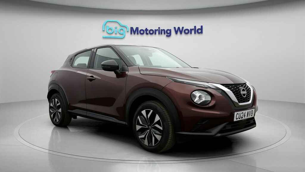 Nissan Juke Acenta Red