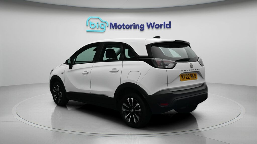 Vauxhall Crossland Design White #5