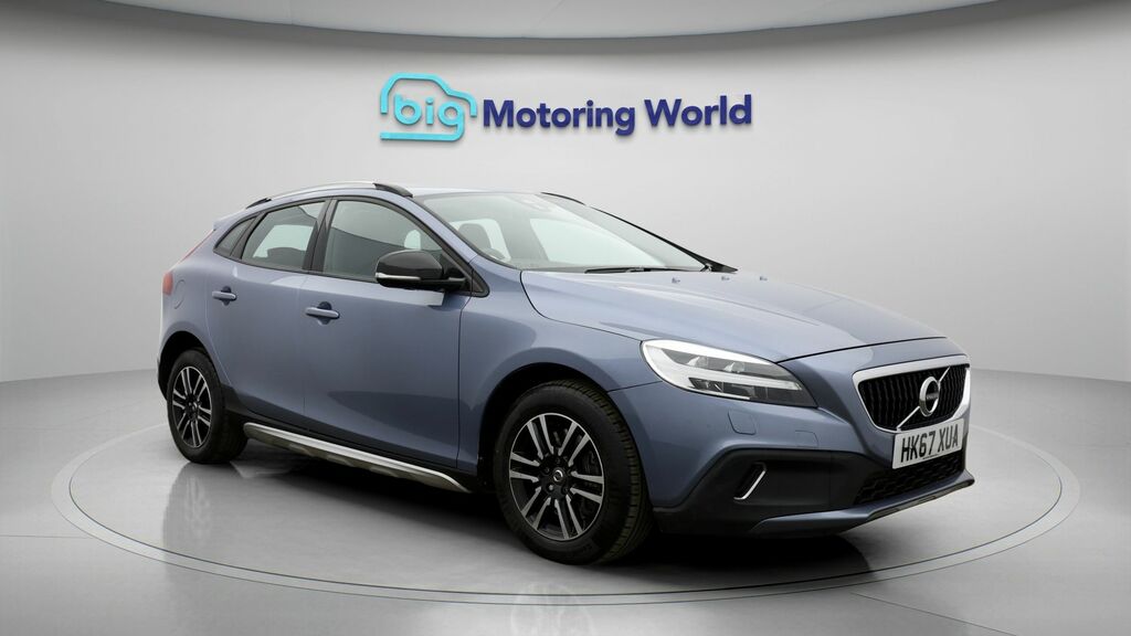 Volvo V40 Cross Country Nav Plus Blue