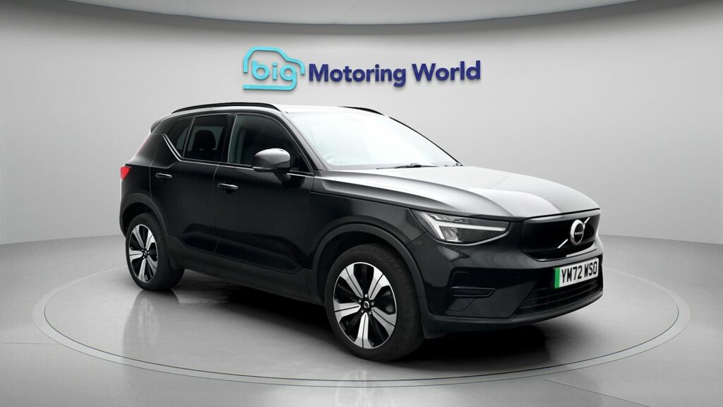 Volvo XC40 Core Black