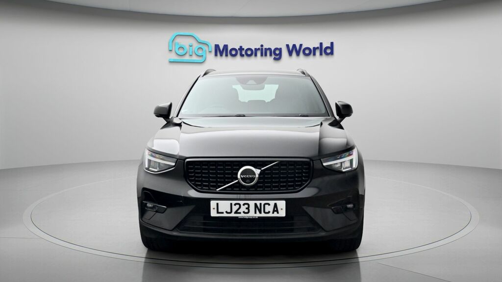 Volvo XC40 Plus LJ23NCA Black #2