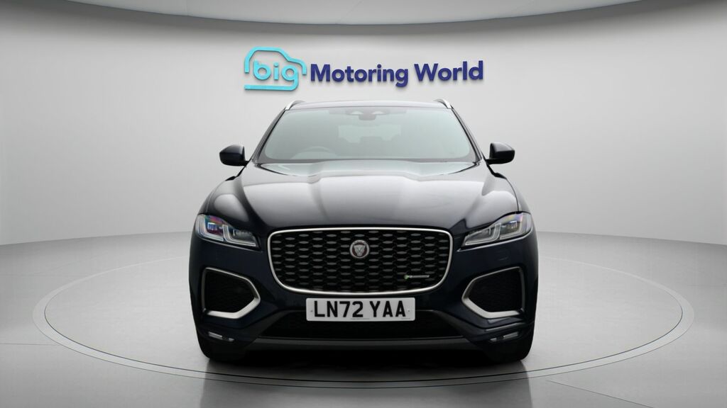 Jaguar F-Pace R-dynamic Se Blue #2