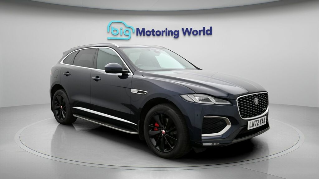 Jaguar F-Pace R-dynamic Se Blue