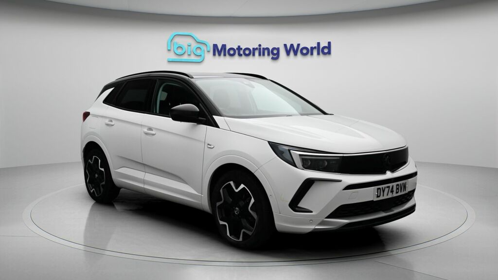 Vauxhall Grandland Ultimate White