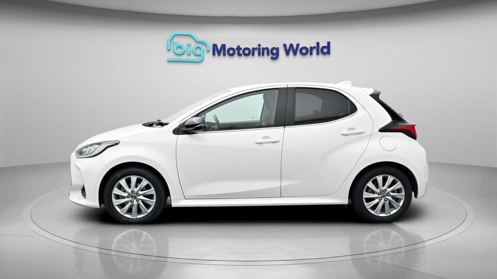 Mercedes-Benz A Class Amg Line LE02SXE White #4