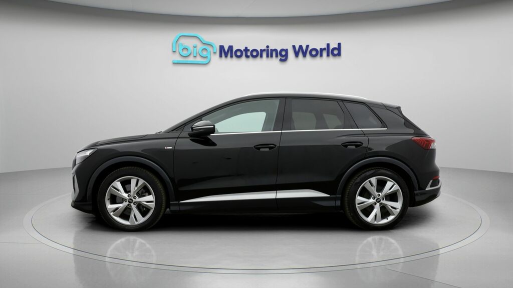 Audi Q4 E Tron S Line DF72ODA Black #4