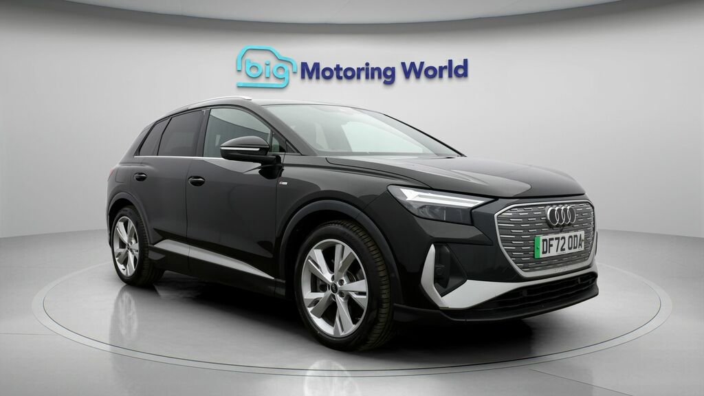 Audi Q4 E Tron S Line Black