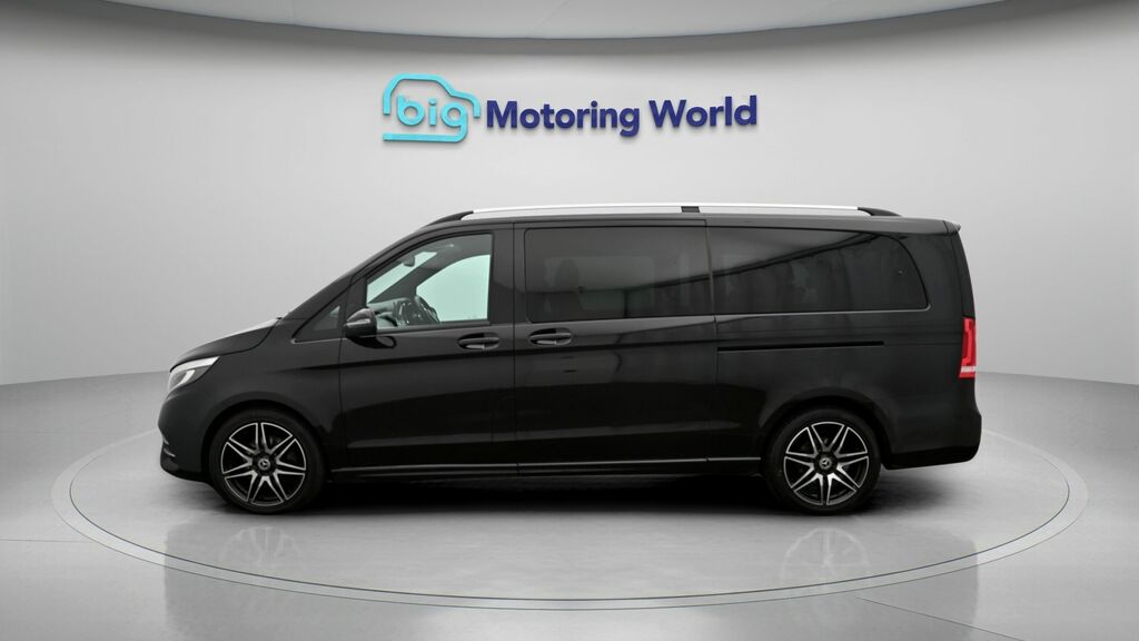 Mercedes-Benz V Class Amg Line BK70ESV Black #4