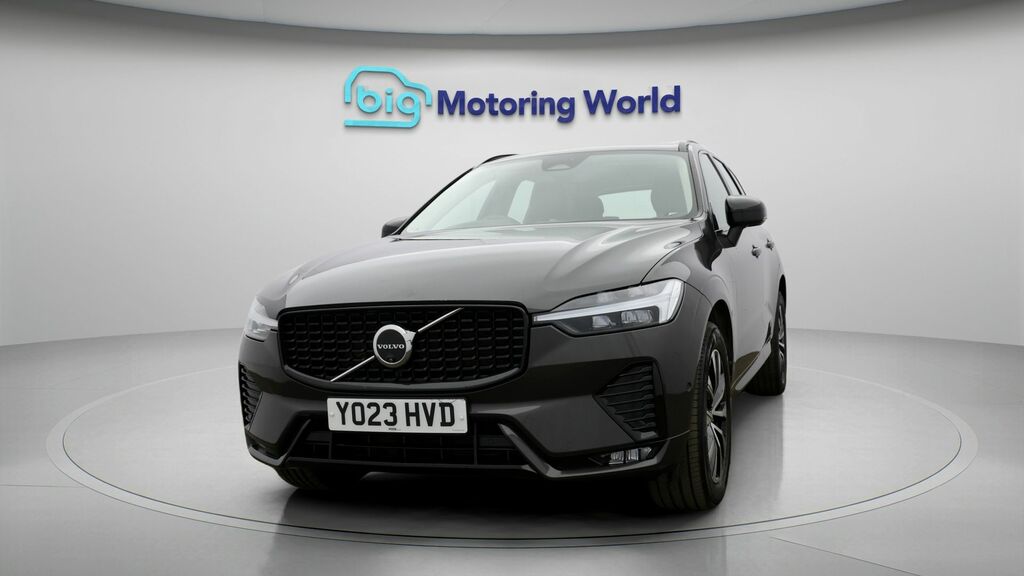 Volvo XC60 Plus YO23HVD Grey #2