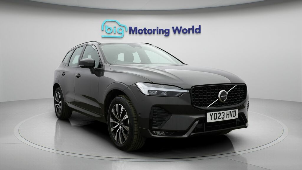 Volvo XC60 Plus Grey