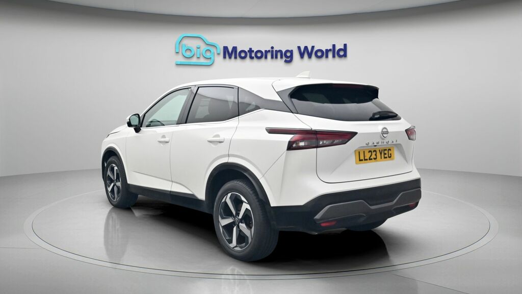Nissan Qashqai N-connecta LL23YEG White #5