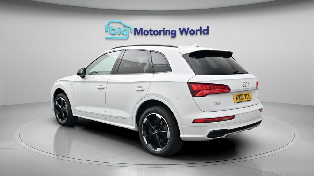 Audi Q5 Black Edition KW19VCL White #5