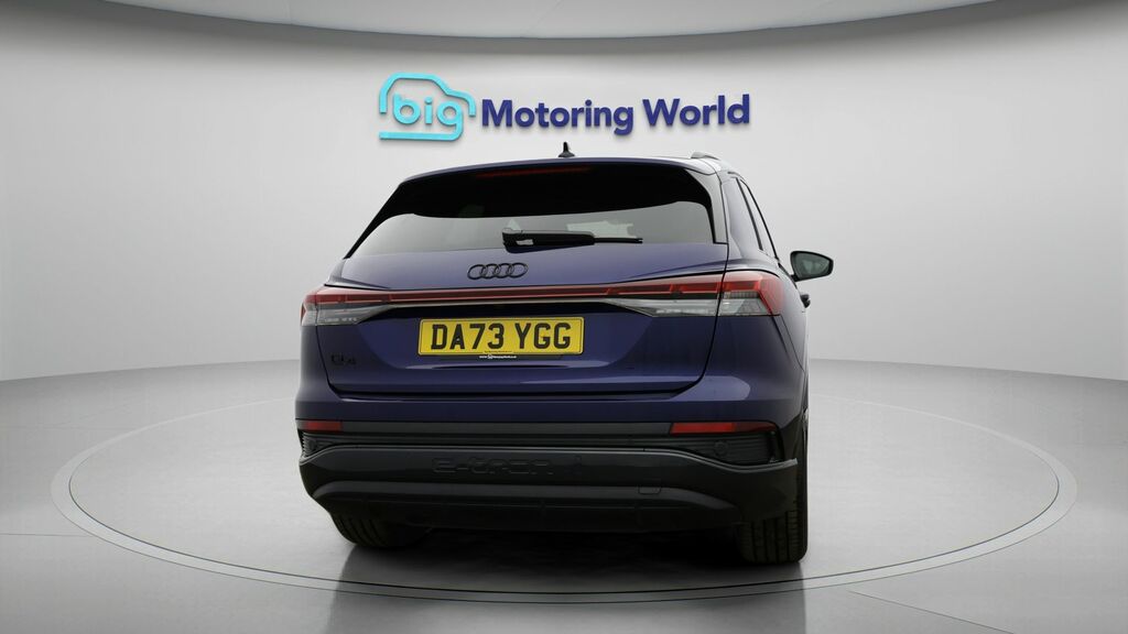 Audi Q4 E Tron Black Edition DA73YGG Blue #6