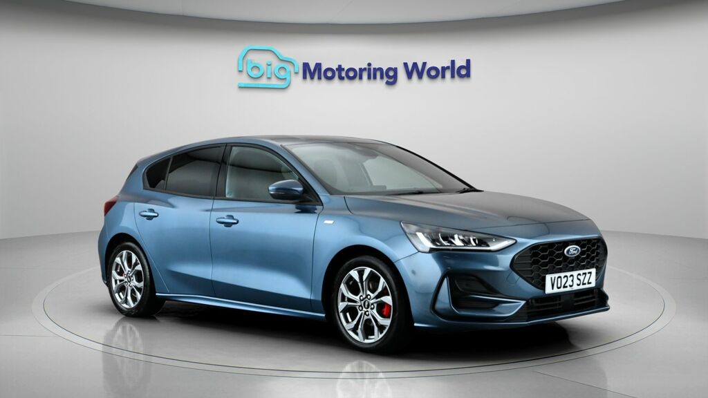 Ford Focus St-line Blue